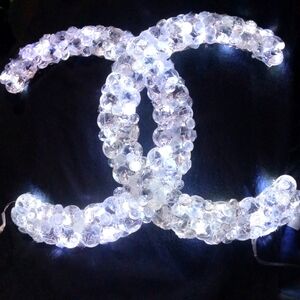 MAGNIFICENT DESIGNER LOOK LIGHT!!